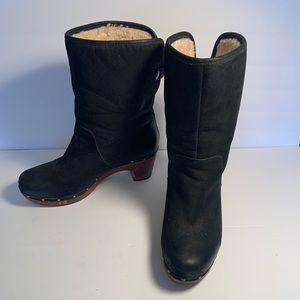 UGG Black Shearling Clog Boot, folding cuff. good used condition. Size 10
